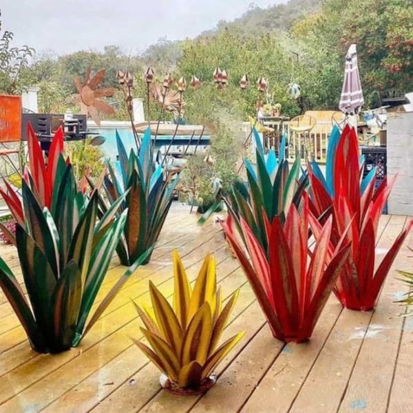 Tequila Rustik Skulptur Metall Agave Växt RÖD red