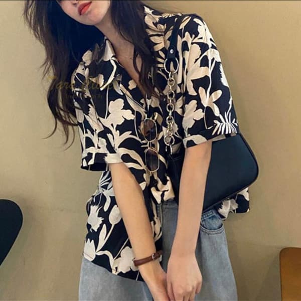 Blomstret bluse med halve ærmer, S S