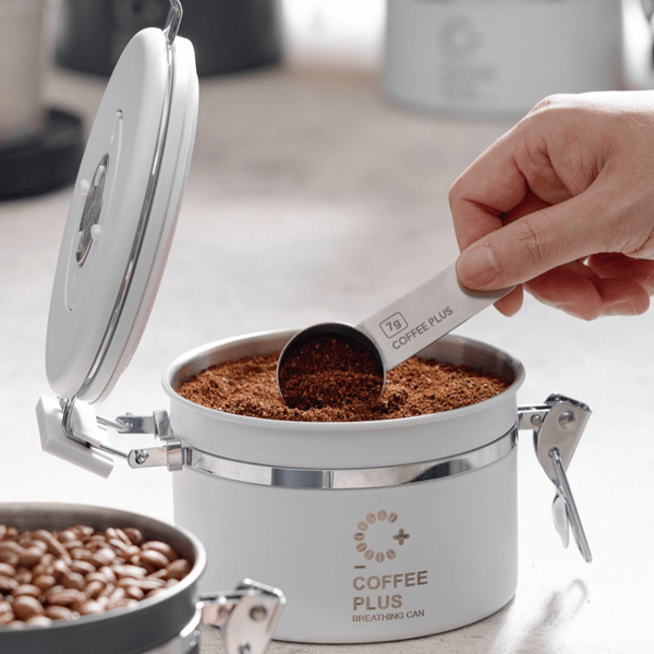Kaffeske i rustfrit stål til måling i hjemmekøkkenet