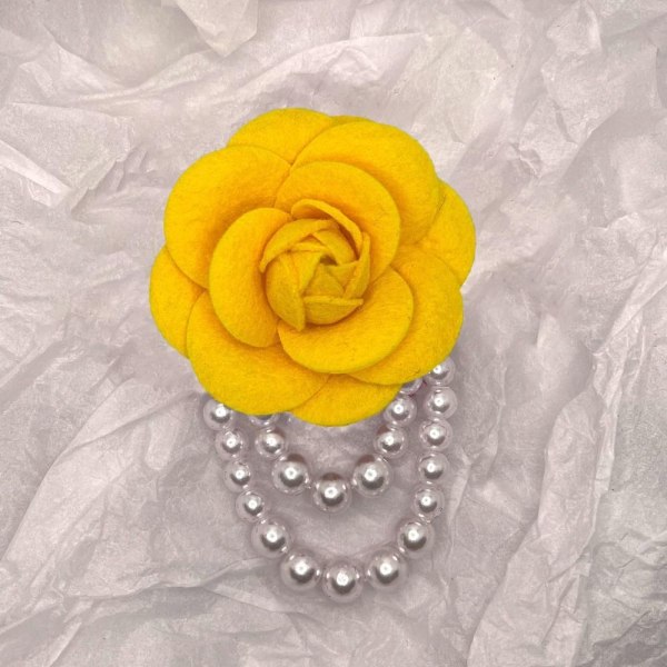 Camellia Flower Brosch Pins Pearl Tofs Corsage GUL yellow