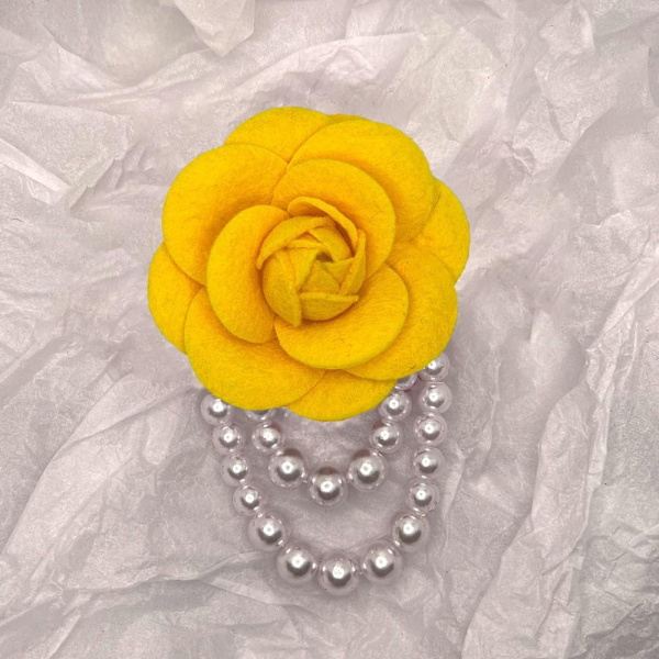 Camellia Flower rintakoru Pins Pearl Tupsu Corsage KELTAINEN yellow
