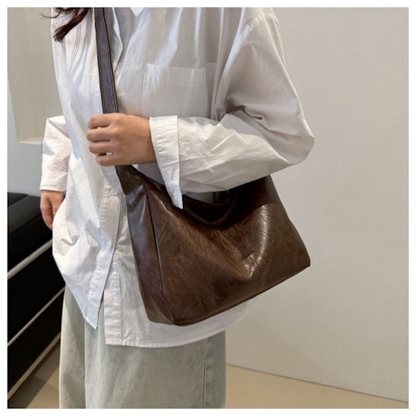 Axelväska Messenger Bag VIT White