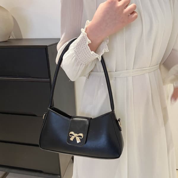 Axelväska Underarmsväska VIT White