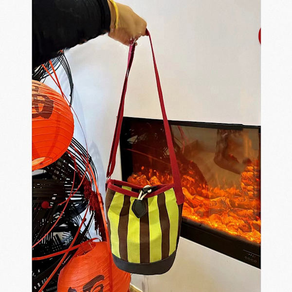 Axelväskor Bucket Bag BRUN brown