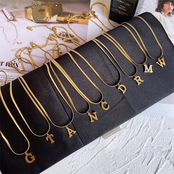 Engelsk bogstavhalskæde Chain Pendant Halskæde X X X