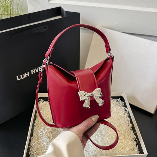 Bow Handväska Bucket Bag VIT White