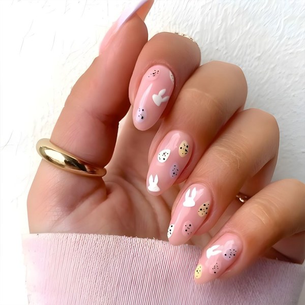 Almond Fake Nails tekokynsien painallus kynsille