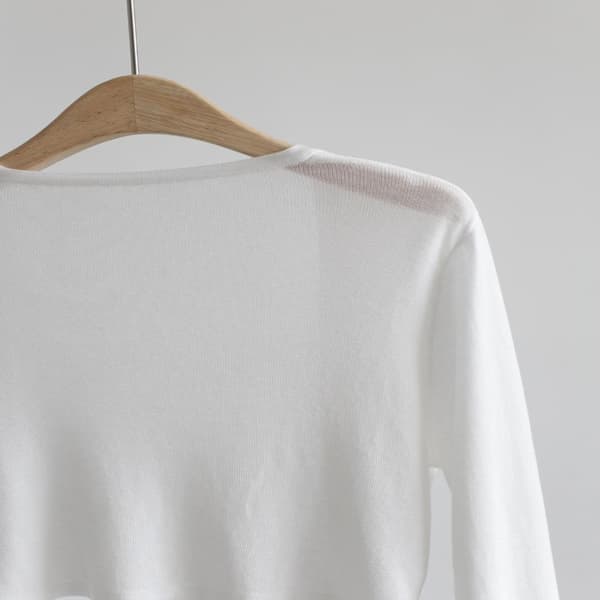 Stickad kofta issilkesjal VIT White