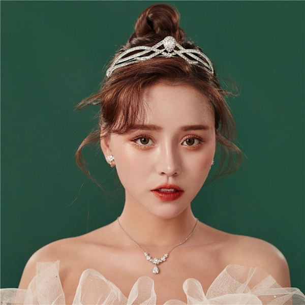 Hiusnauhat Morsiustiaras Crown RED Red