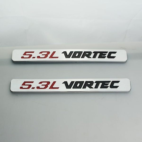 2 kpl 5.3L VORTEC konepellin tunnusmerkit 3D kirjainlogo auton moottorimerkki