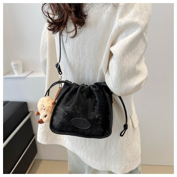 Dragsko Bucket Bag Axelväska KHAKI Khaki