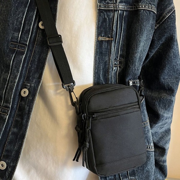 Axel Crossbody-väska Mobiltelefonväska SVART black