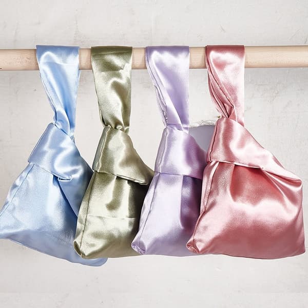 Silkkinen solmittava rannekassi VALKOINEN White