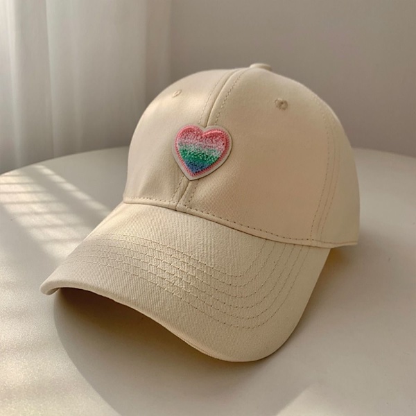 Love Heart -lippikset Peaked Cap BEIGE beige