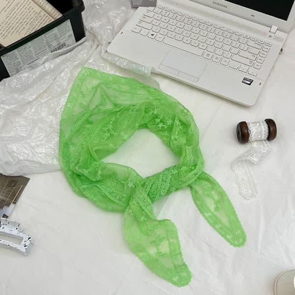 Spetshårscarf Huvudduk VIT white