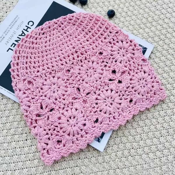 Neulottu baskeri, PINKKI Pink