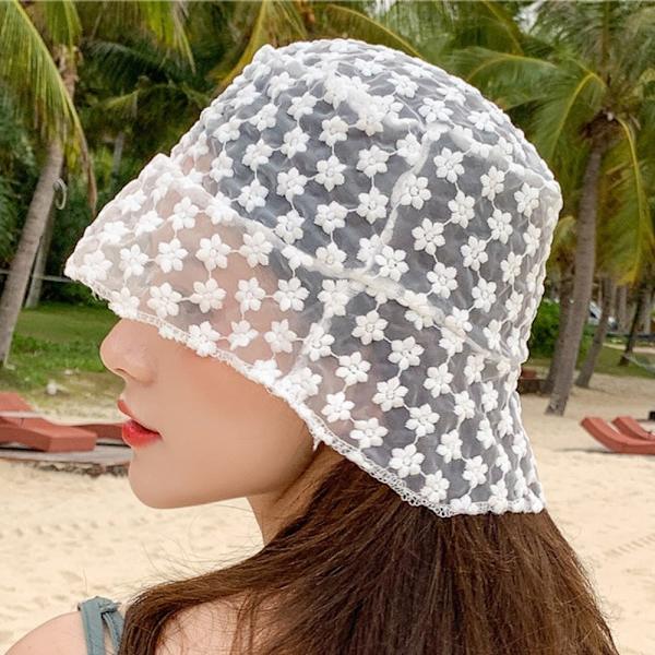 Bucket Hat Cap VIT white
