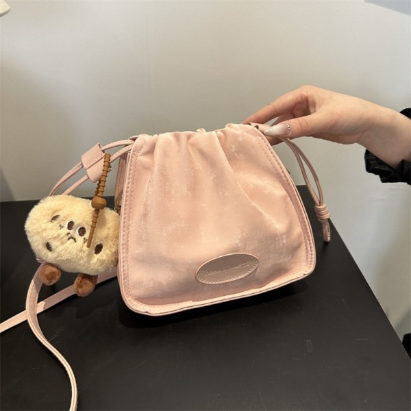 Dragsko Bucket Bag Axelväska KHAKI Khaki