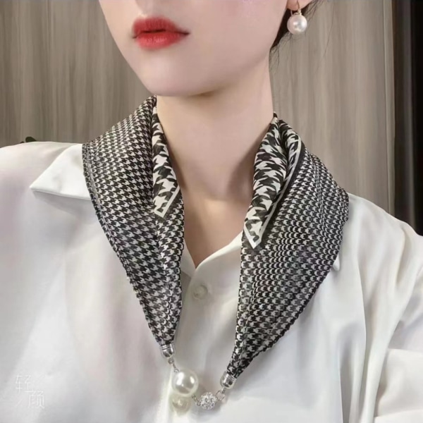 Halsdukar Tunn sidenscarf J J J