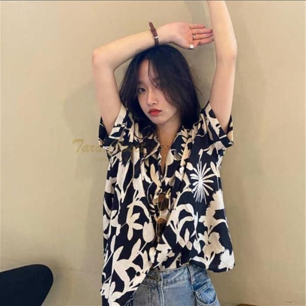 Blomstret bluse med halve ærmer, S S