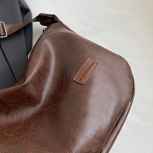 Skuldertaske Crossbody Taske KAFFE coffee