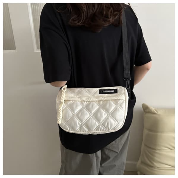 Axelväska Messenger Bag VIT White