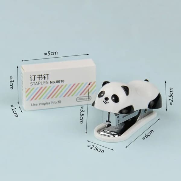 Stiftemaskinsett med pandamotiv for papirhefting