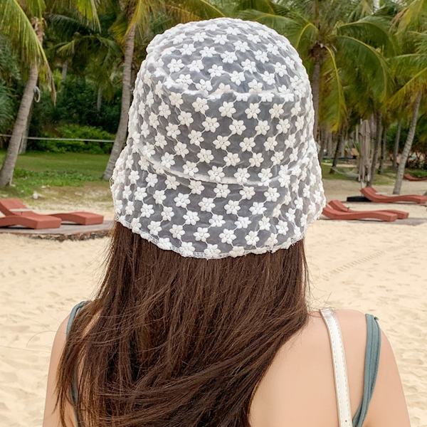 Bucket Hat Cap VIT white