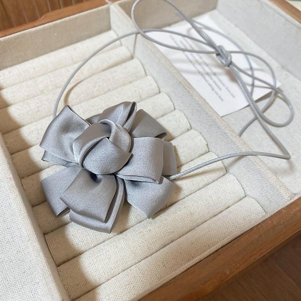 Solisluun ketju korut 3D ruusu kukka kaulakoru HARMAA Grey