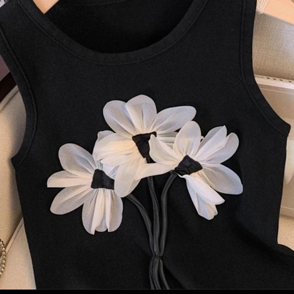 Linne Crop Top SVART Black
