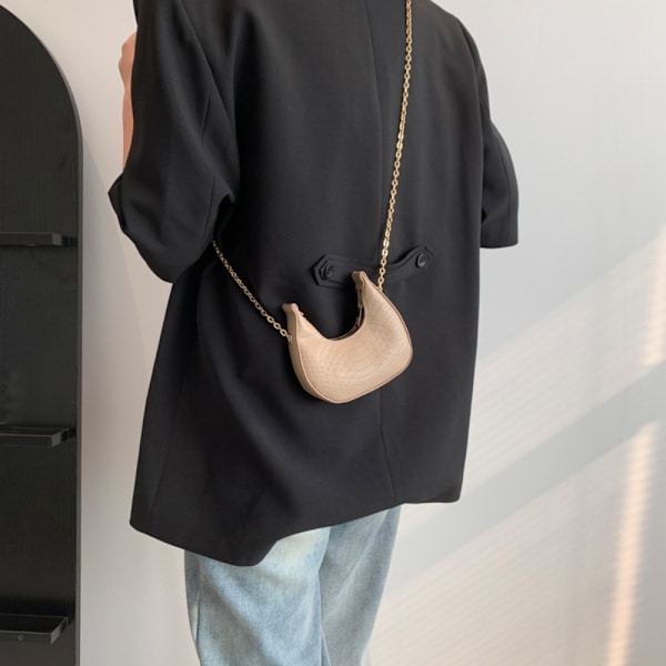 Crossbody-väska Månformad väska KAFFE coffee