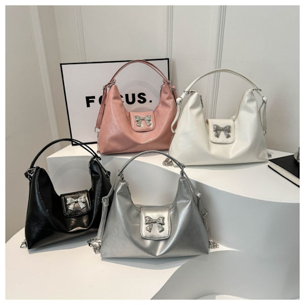 Handväska med rosett SILVER Silver