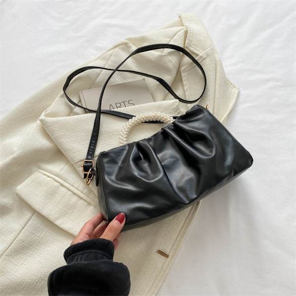 Pearl Handbag Olkalaukku MUSTA Black