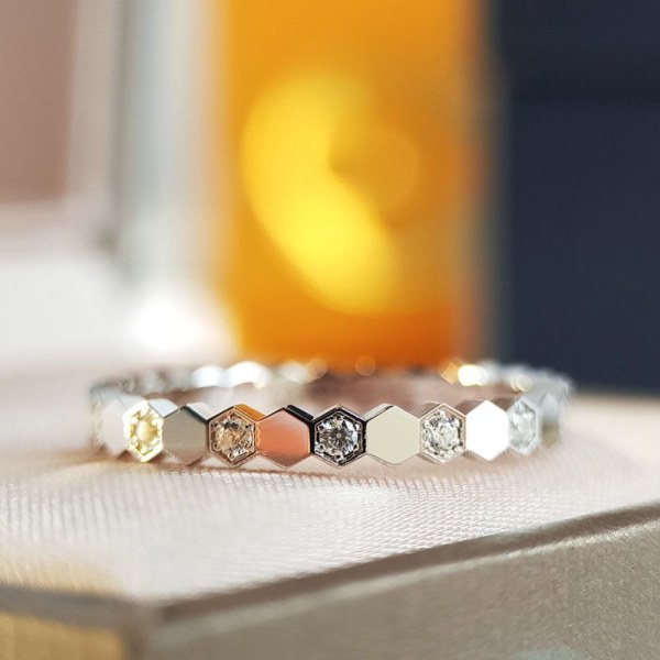 Honeycomb Fashion Sormus Eternity Ring C C C