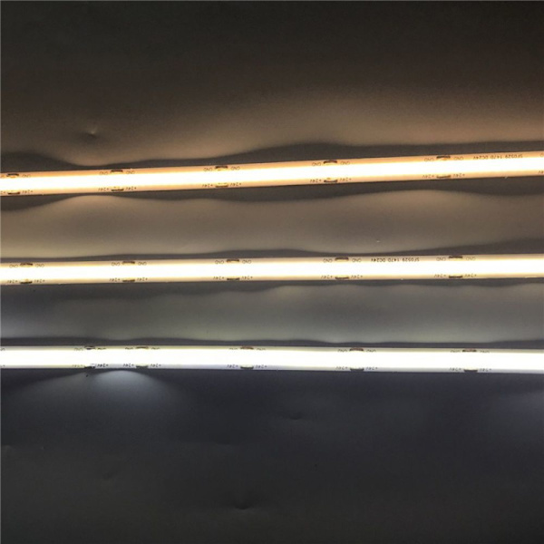 Stripelys COB VARMT LYS warm light