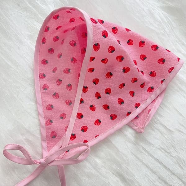 Blommönstrad Hårscarf Triangelsjal 7 7 7