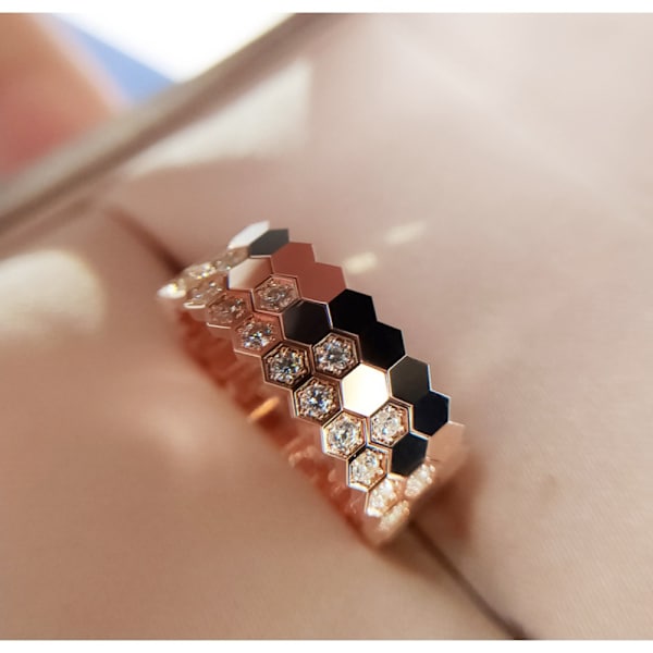 Honeycomb Fashion Ring Eternity Ring C C C