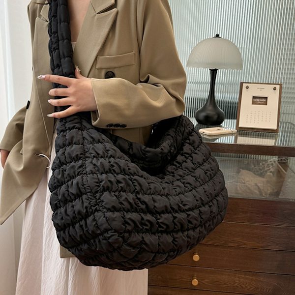 Tikattu kangalaukku naisille Puffer-kangaskassi TUMMAN SININEN Dark Blue
