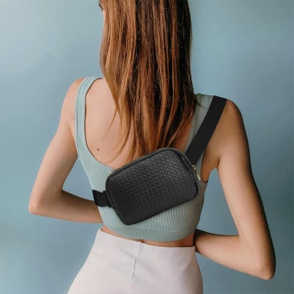 Vyölaukku Oblique Chest Bag MUSTA Black