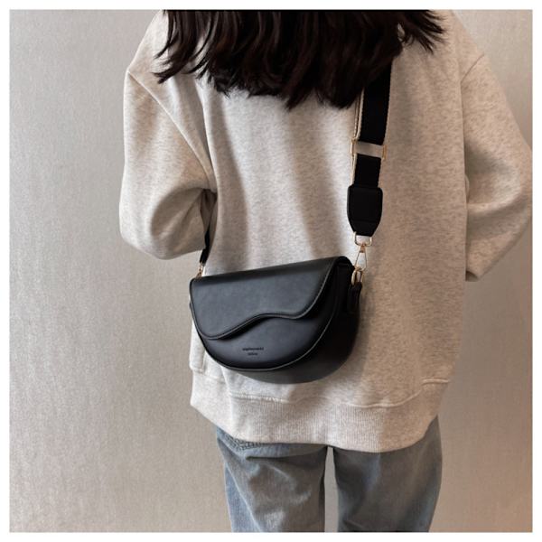 Skuldertaske Axillary Pouch SORT black