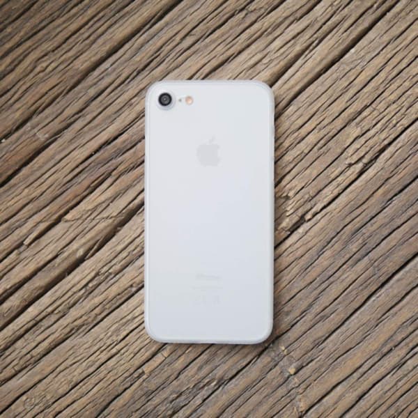 iPhone SE & iPhone 7/8 | Supertunt Vitt Skal Vit