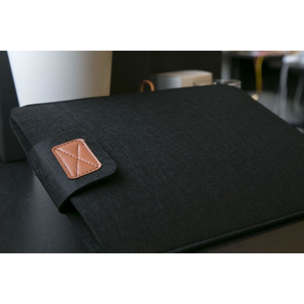 MacBook Pro 13 tuuman kannettavan tietokoneen cover Black