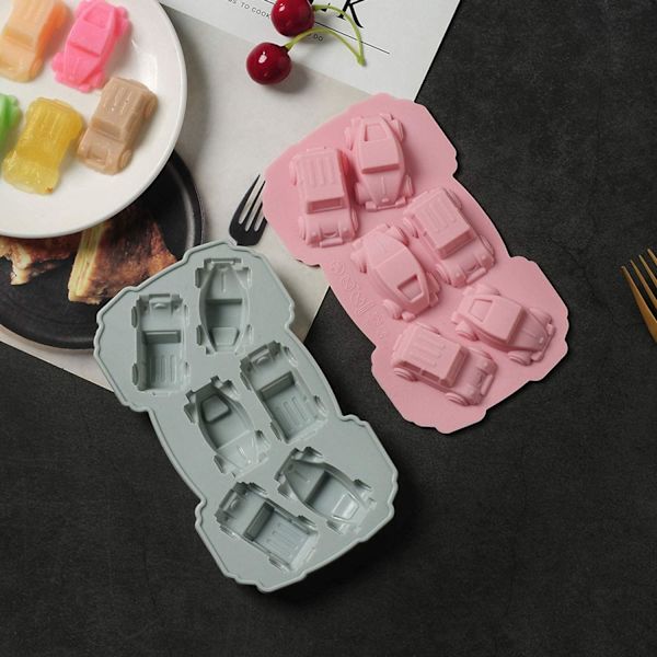 Bil Silikoneform 3D Bilform Chokolade Slikform Sød Racerbilform til Børn Brugt til at lave håndlavede kager, farveblyanter, fondant, isterninger (2 stk)