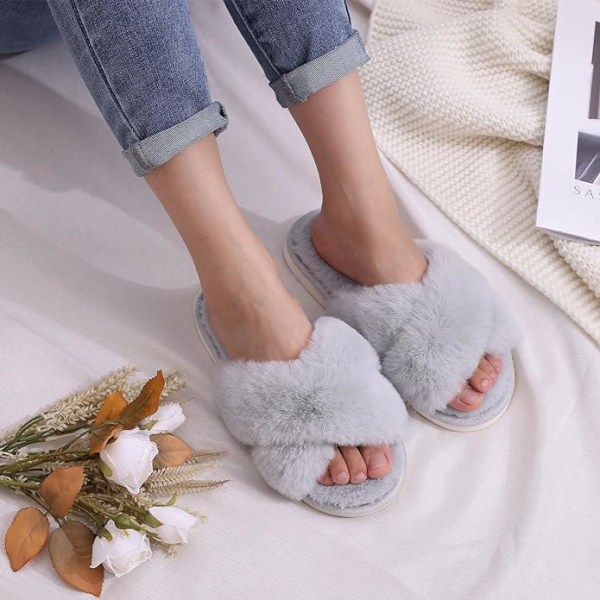Dames Fuzzy Hjemmesko Krydsbånd Memory Foam Hjemmesko Åben Tå (Størrelse: 7-8)