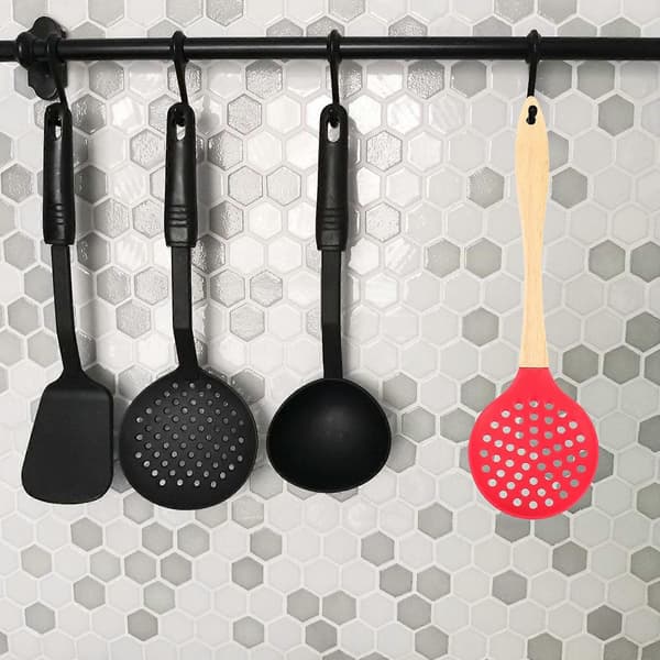 Repfri silikonskummare för vattendränering och servering av mat slev köksredskap röd 1 st
