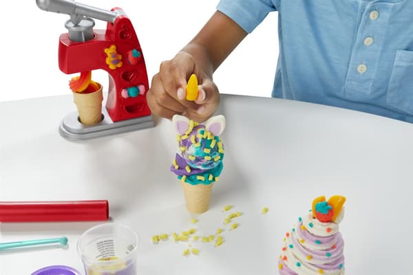 Play-Doh Magical Frozen Treats Lekset multifärg