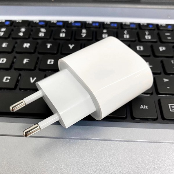Passer til Apple 15 mobiltelefon USB-C lader PD hurtiglading 20W europeisk standard 2024 ny versjon iPhone16 laderhode ORG