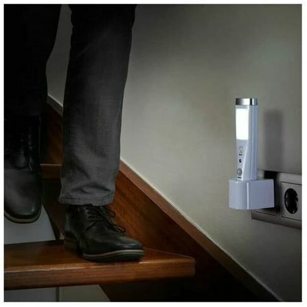 Rechargeable LED Flashlight with 60° Motion Sensor – 15 Ultra-Bright LEDs – 250 mAh Lithium Battery – 2-3 Hours Illumination