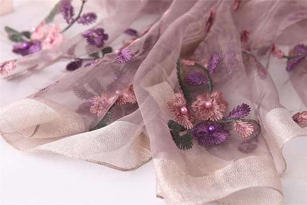 Broderad sidenscarf för kvinnor, lätt sjal, bröllopsmode och elegant kashmirsjal, broderad scarf