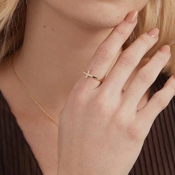 14K guldpläterad CZ Cross Ring | Eternity Promise Ring för henne | Infinity Wedding Band Ring (storlek 6：52 mm)